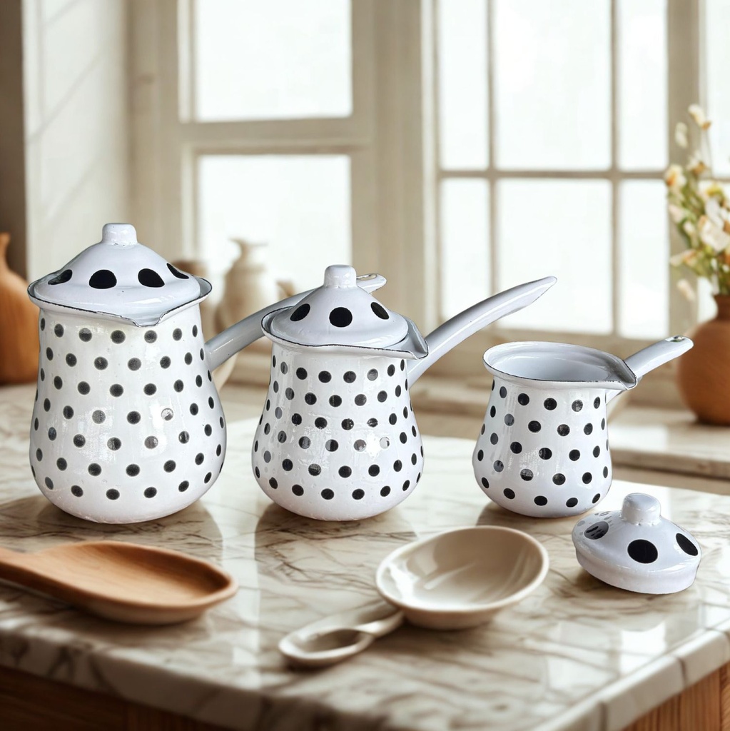360 HOME COFFEE POT WHITE/GREY DOTS 8/10/11 ENAMEL