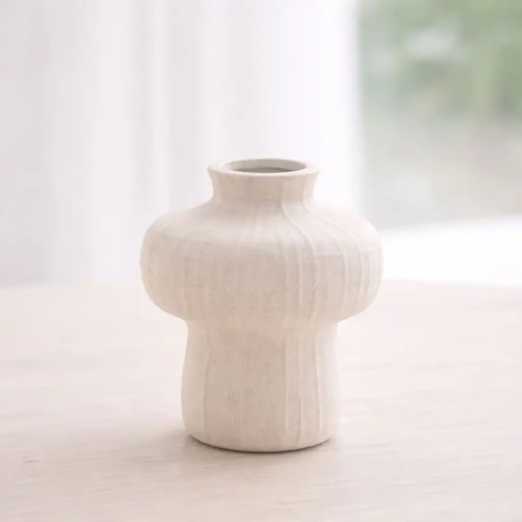 360 HOME VASE CERAMIC CREAM MATT H20 WD16 D5.5