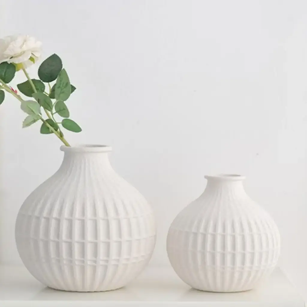 360 HOME VASE CERAMIC WHITE MATT H18 WD16 D4.5