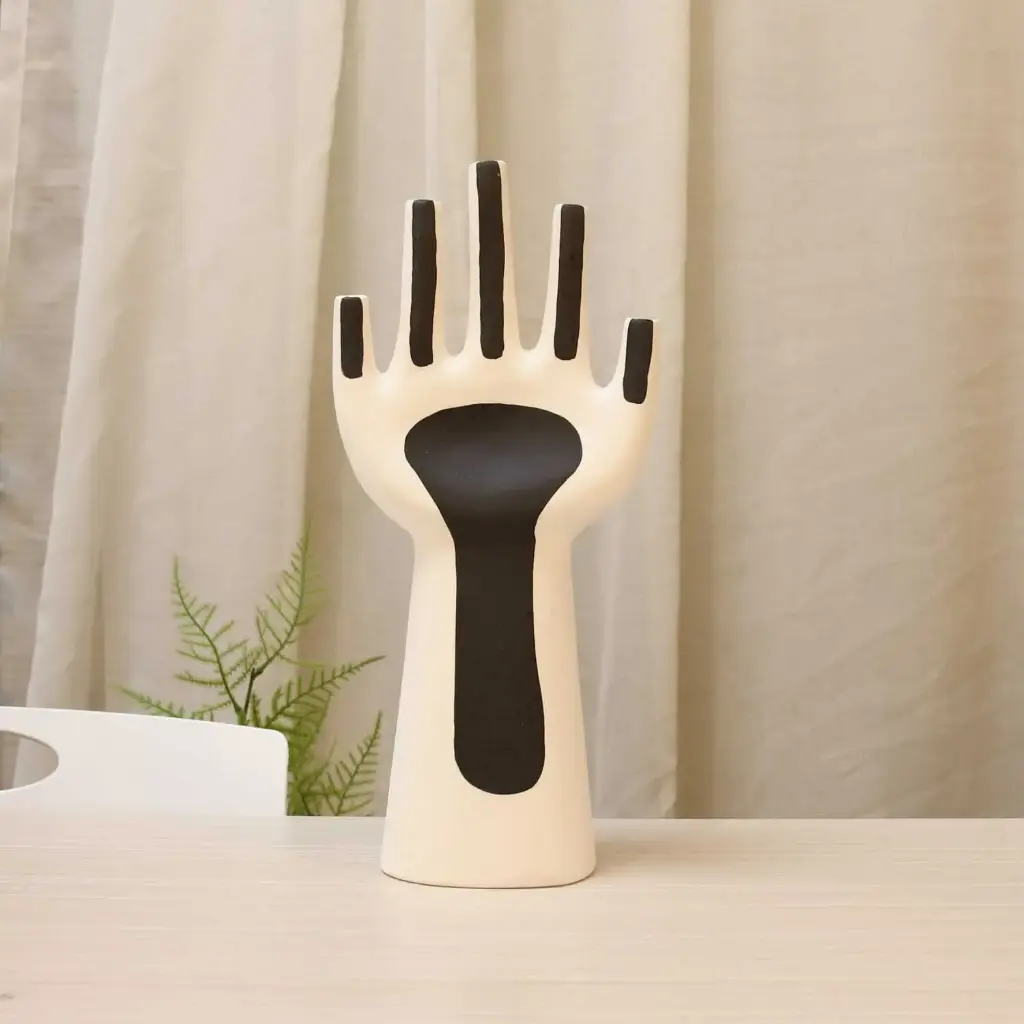 360 HOME DECORATIVE HAND SCULPTURES 13*8*30 BLACK & WHITE