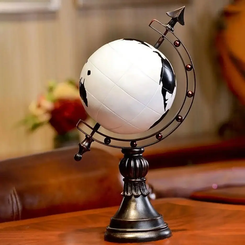 360 HOME DECORATIVE TEREESTRIAL GLOBE 21*17*40cm WHITE