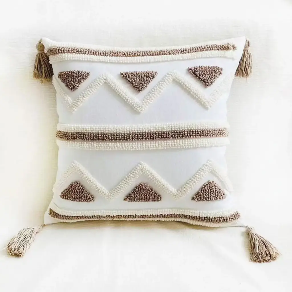 360 HOME TUFTED CUSHION COVER 45*45CM BOHO STYLE TRIANGULAR TRIBAL MOTIFS WHITE & BROWN