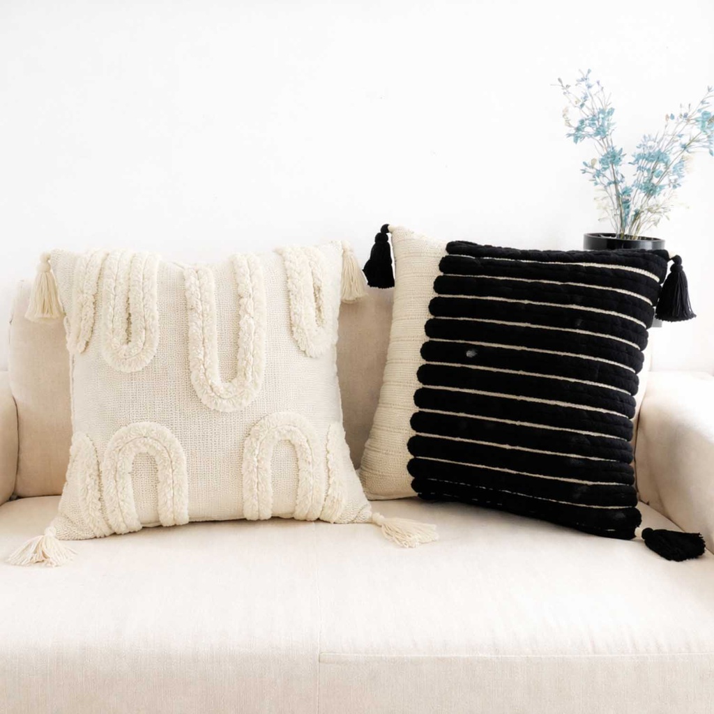 360 HOME TUFTED CUSHION COVER 45*45CM BOHO STYLE SCULPTURAL LOOK OFF-WHITE / BLACK PLAIN