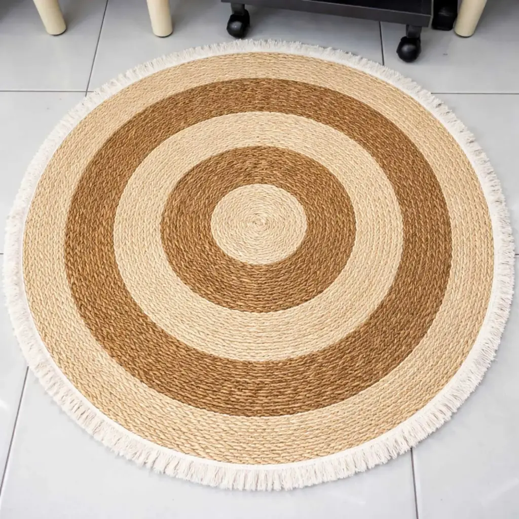 360 HOME FLOORMAT STRAW 120CM DISTINCTIVE PATTERN OF CONCENTRIC CIRCLES INALTERNATING NATURAL & OFF-WHITE OR WHITE TONES