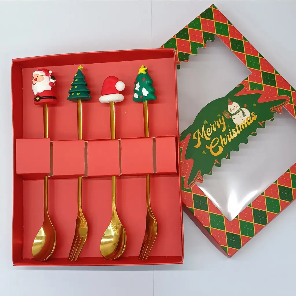 360 HOME CHRISTMAS CUTLERY SET MACHINE THROWN FIGURINE SPOON FORK 4PCS CHRISTMAS RED BOX  