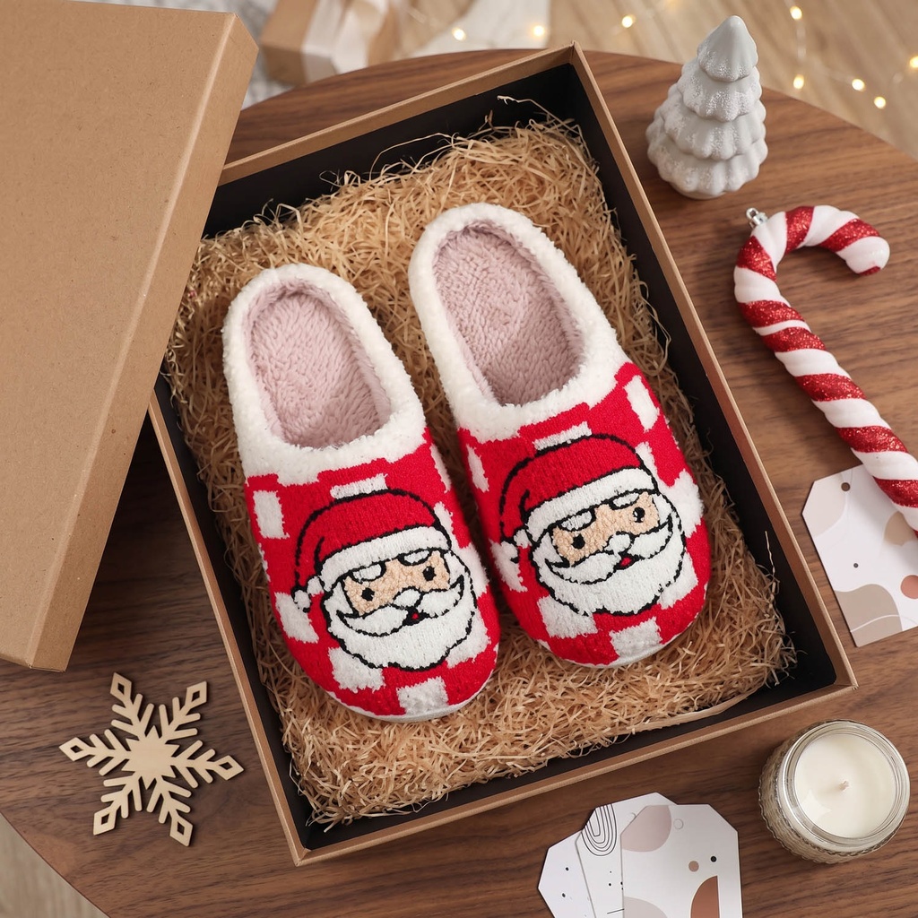 360 COTTON CHRISTMAS SLIPPERS 36-41 Knitted Santa Claus pattern on the upper