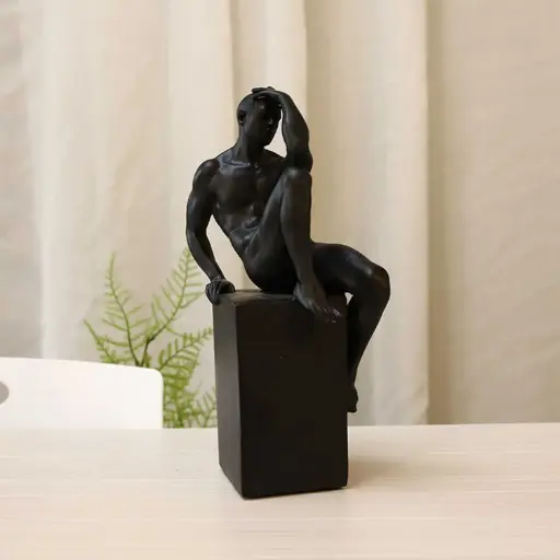 [HODE28] 360 HOME CONTEMPLATING  SCULPTURES 11*10*23 BLACK & WHITE